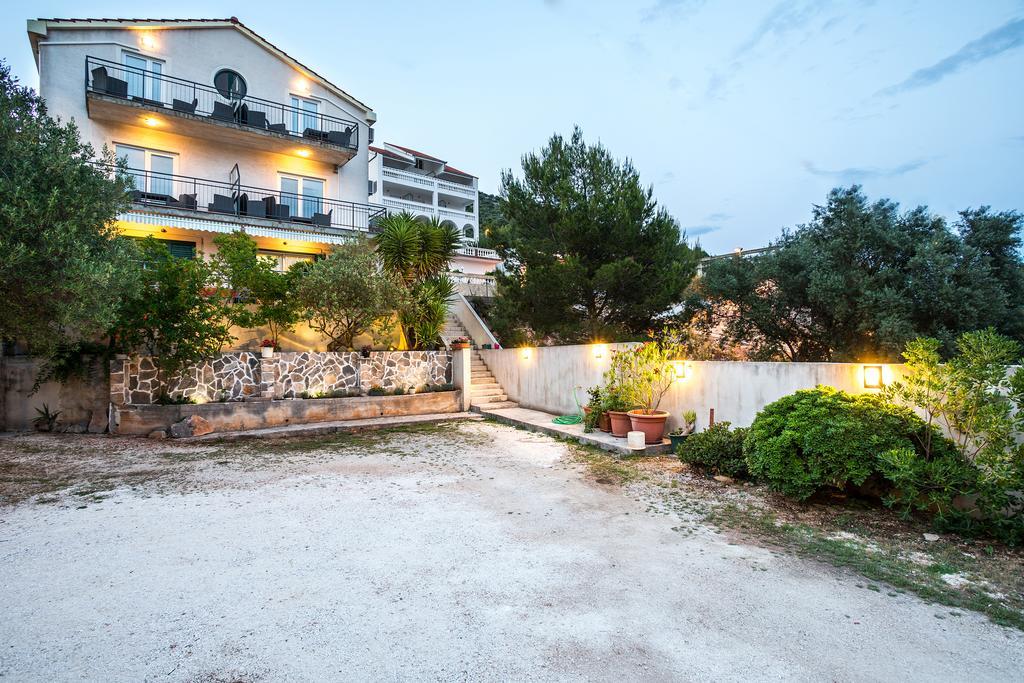 Apartments Pera مارينا المظهر الخارجي الصورة