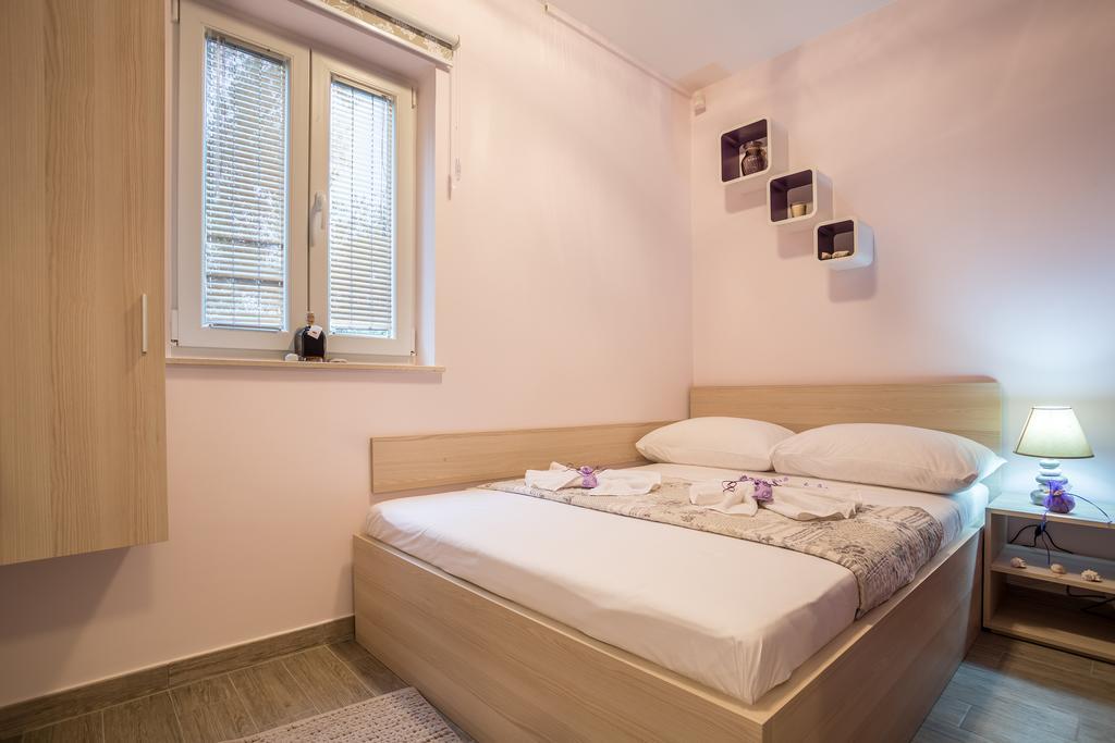 Apartments Pera مارينا الغرفة الصورة